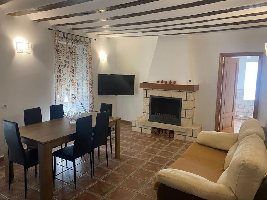 فيلا Agradable Casa Con Chimenea Interior Y Barbacoa. Graja de Iniesta المظهر الخارجي الصورة